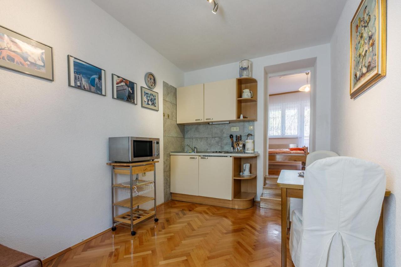 Apartments Villa 7 Crikvenica Exterior photo