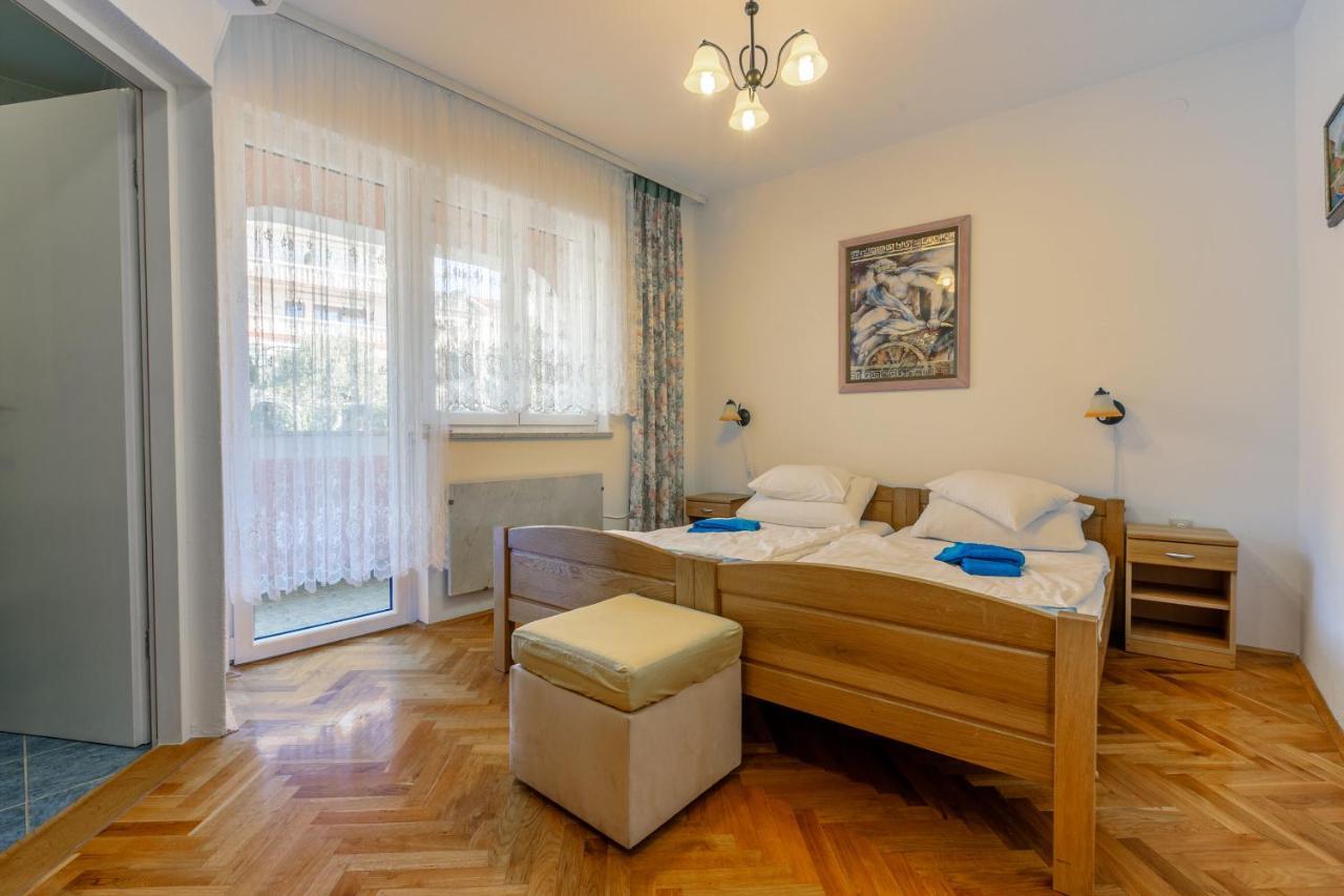 Apartments Villa 7 Crikvenica Exterior photo
